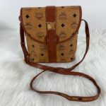 CFA6ED3E-19D2-4D97-BA0F-686F979E9AC4