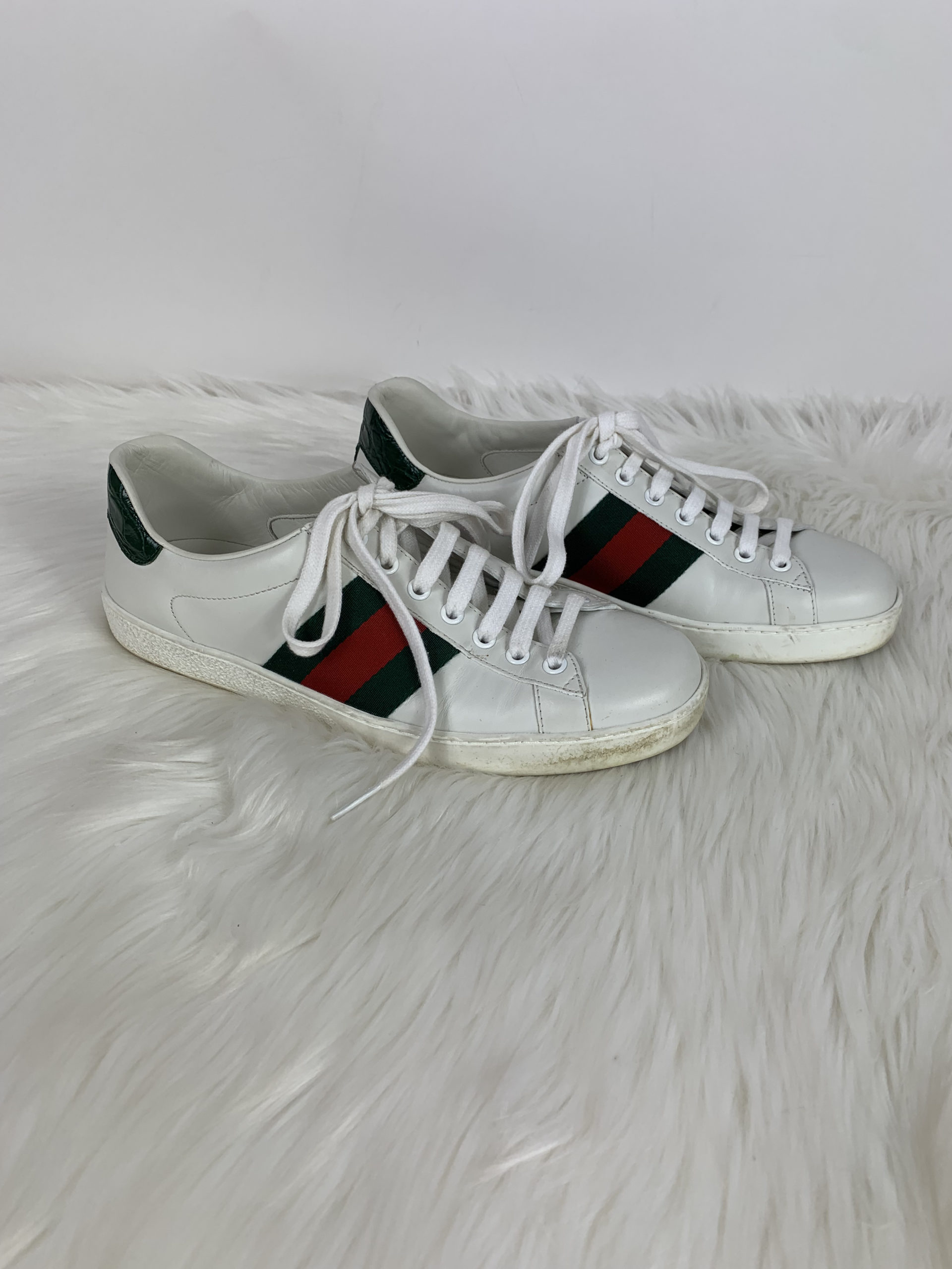 Streng Verfrissend Tact Gucci White Leather Ace Sneakers – Changes Luxury Consignment