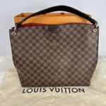 F7F77327-F12D-410A-AABD-D7F59D0E1F9C